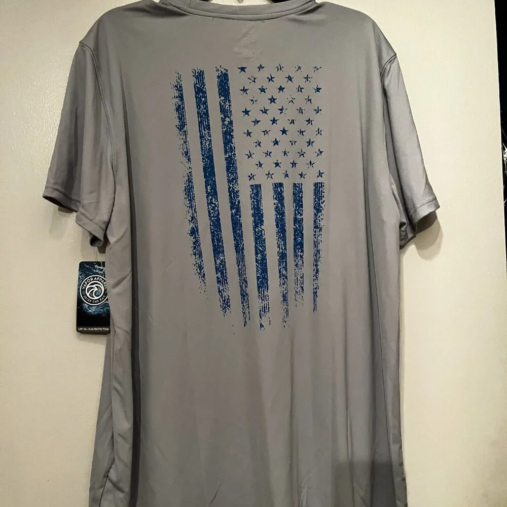 Vapor Apparel Light Gray Short  Sleeved‎ Top- NWT / XL